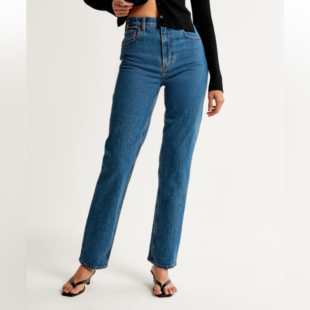 Abercrombie & Fitch Ultra High Rise 90s Straight Jeans